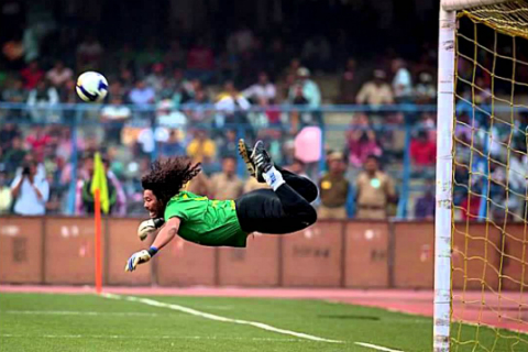 René Higuita: Người điên và cú đá bọ cạp bất tử