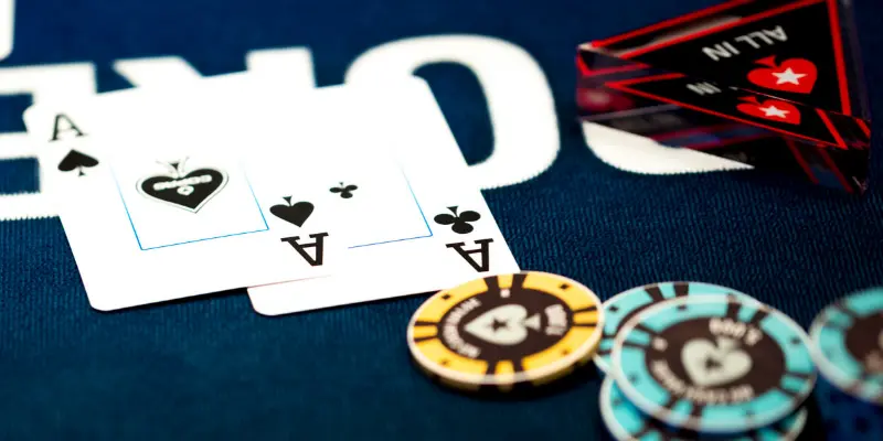 Xếp hạng các tay bài poker từ cao nhất đến thấp nhất trong các trò chơi bài