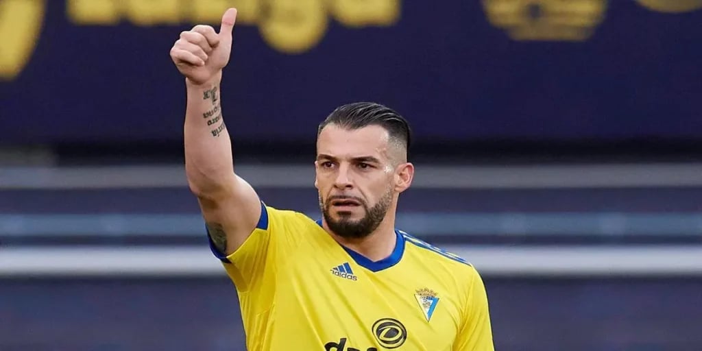 Álvaro Negredo: Net Worth, Family, Lifestyle And Career Stats
