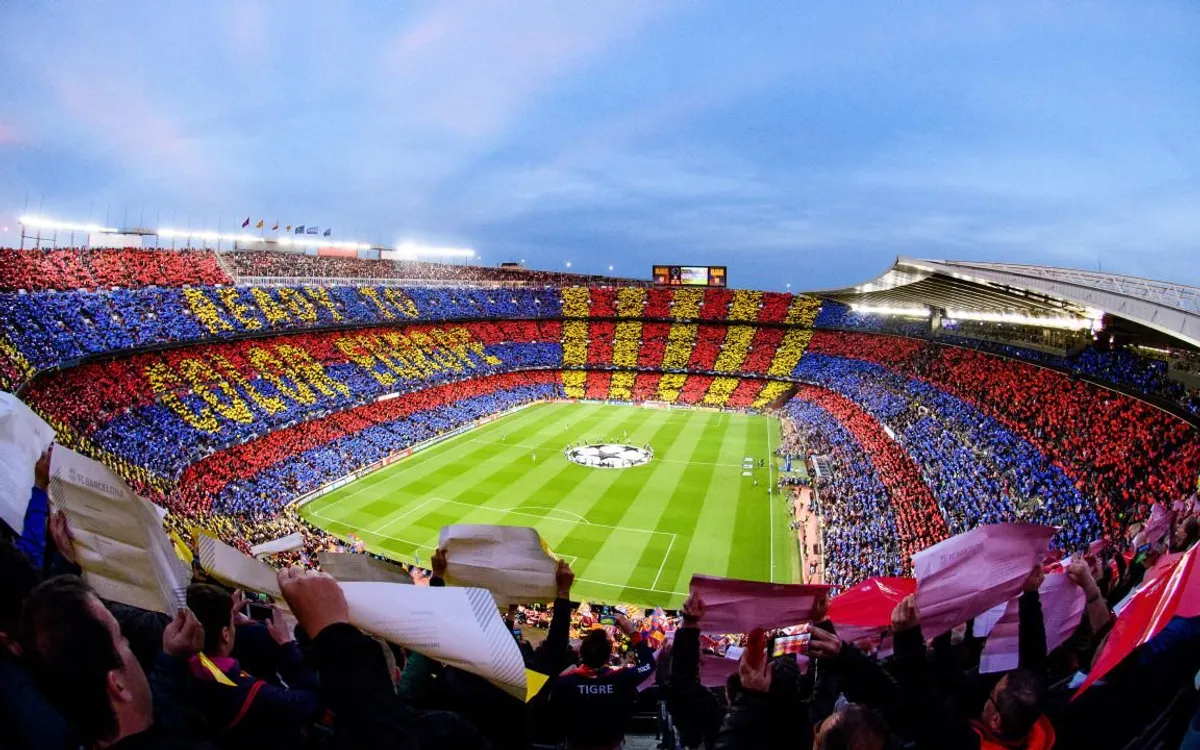 Camp Nou - sân vận động đẹp nhất thế giới