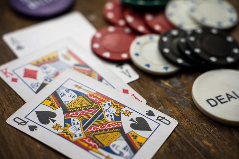 Pai Gow Poker là gì và cách chơi cơ bản cho người mới